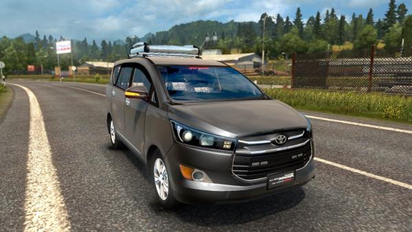 Mod passenger car Toyota Innova for ETS 2